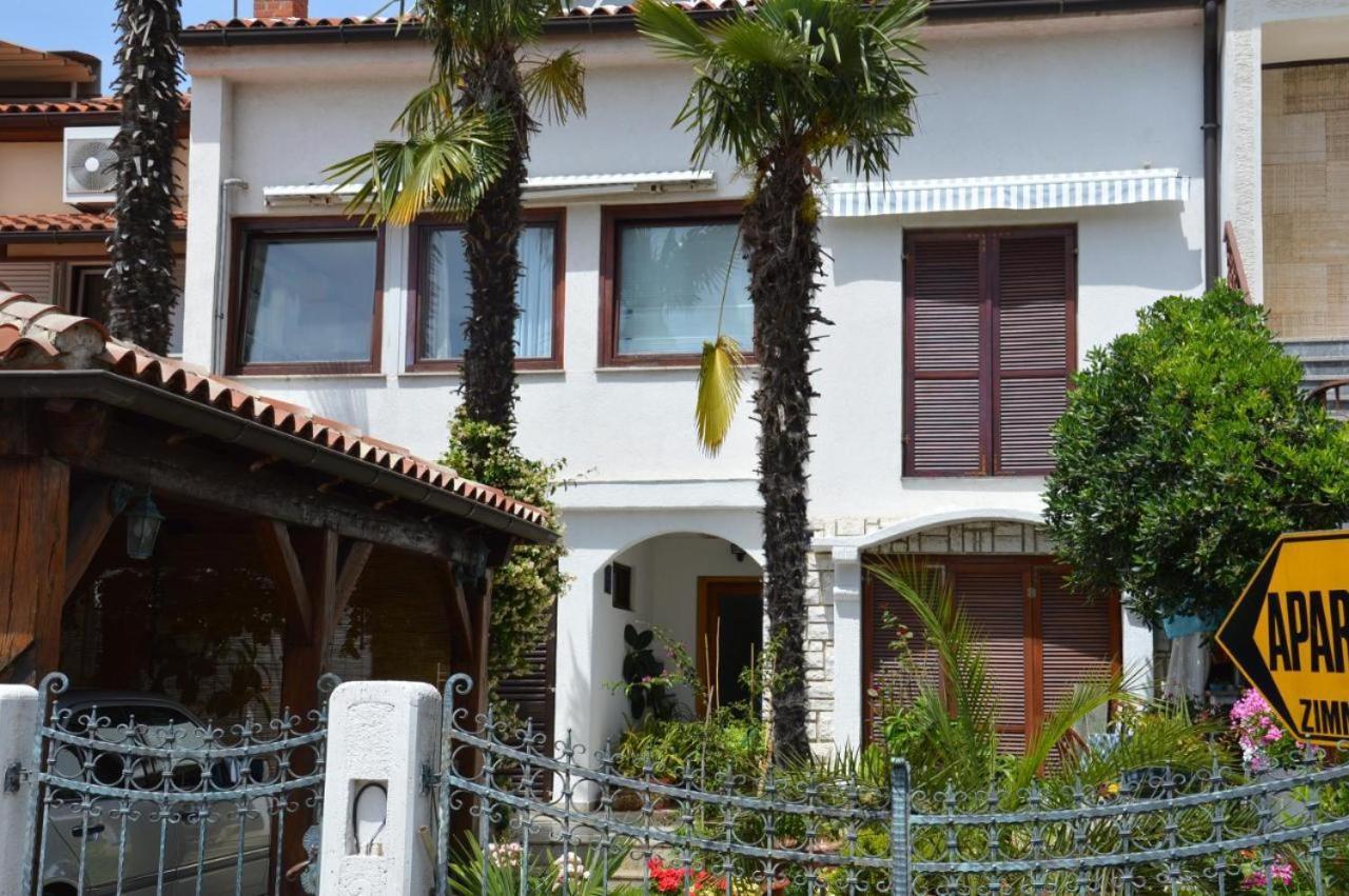 Apartments Zita Porec Exterior photo
