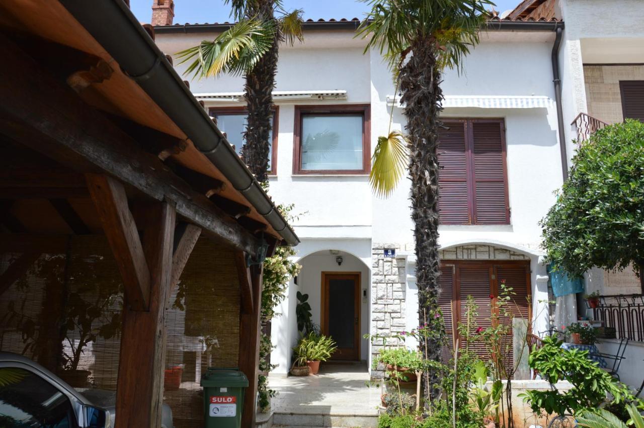 Apartments Zita Porec Exterior photo