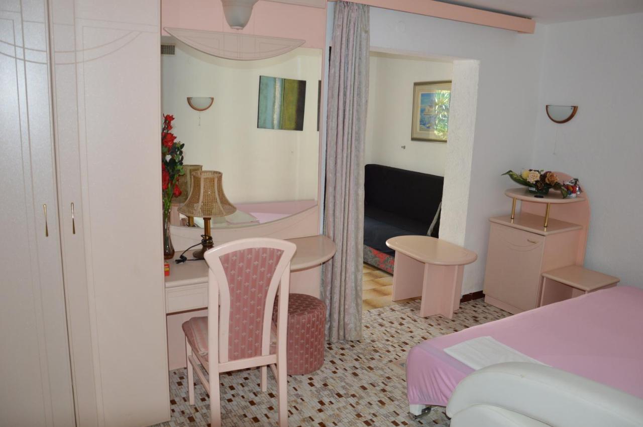 Apartments Zita Porec Exterior photo